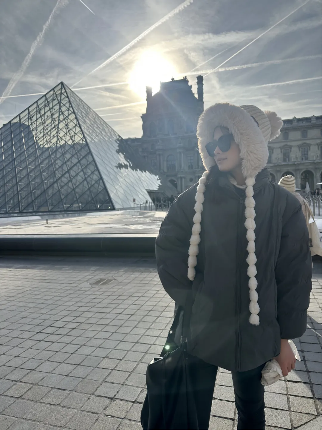 18b023bfe35d4a63888dbf84bf553300.png 18b023bfe35d4a63888dbf84bf553300.png