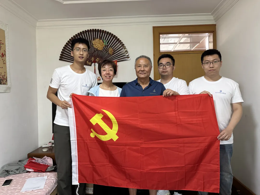 2ae1215094d04d689df1f2e886a3ca0c.jpg 2ae1215094d04d689df1f2e886a3ca0c.jpg